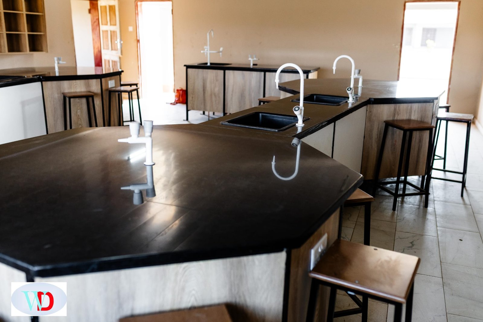 Hexagonal Student Laboratory Island Stations
